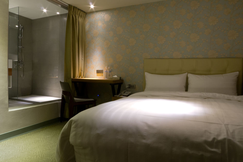 Urtrip Hotel Тайбэй Экстерьер фото