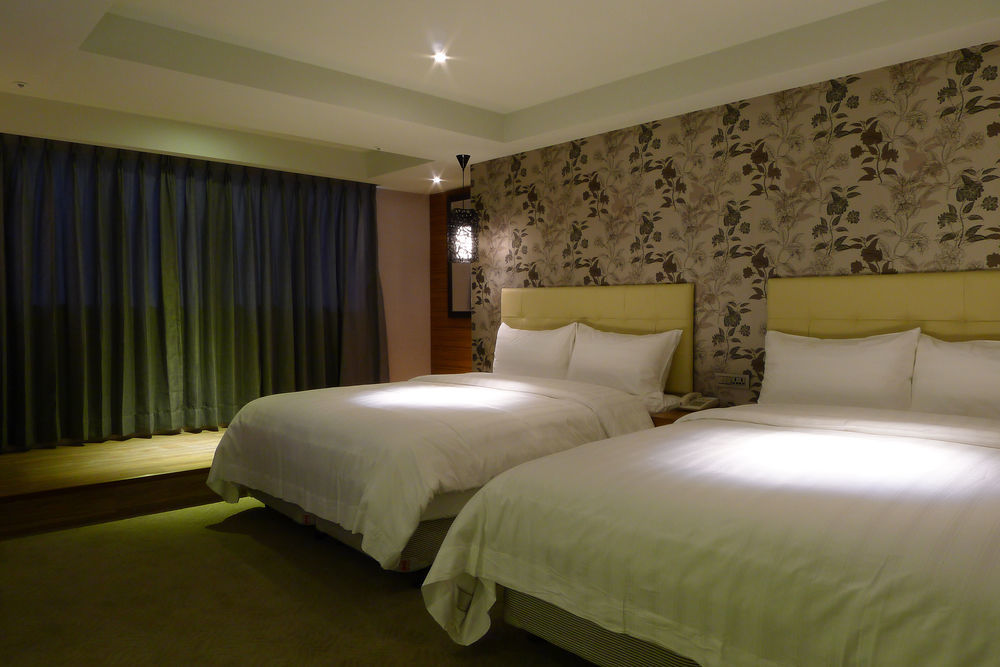 Urtrip Hotel Тайбэй Экстерьер фото