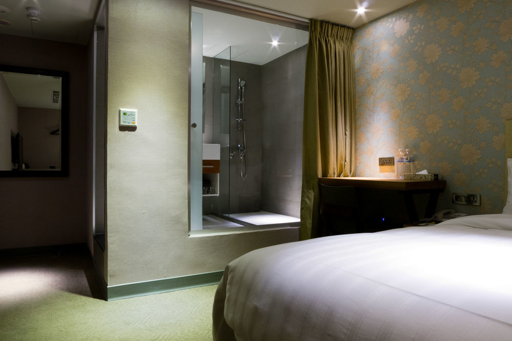 Urtrip Hotel Тайбэй Экстерьер фото